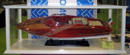 Display Case Ship - Mô Hình Thuyền Buồm Gia Nhiên - Công Ty TNHH Gia Nhiên